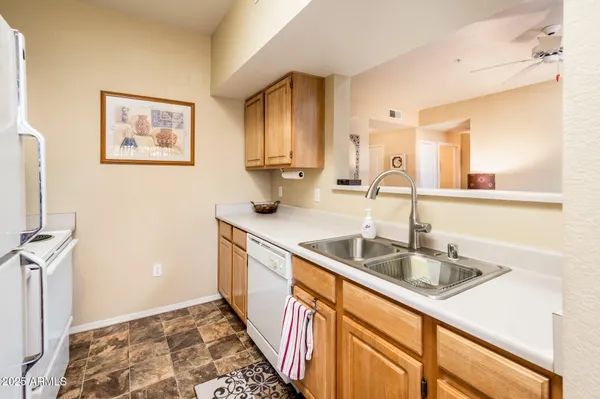 $219,000 | 14950 West Mountain View Boulevard, Unit 4103, Surprise, AZ 85374