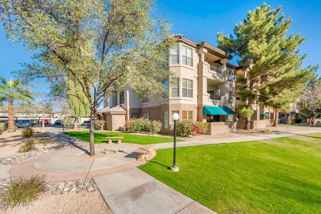 $234,900 | 14950 West Mountain View Boulevard, Unit 4103, Surprise, AZ 85374