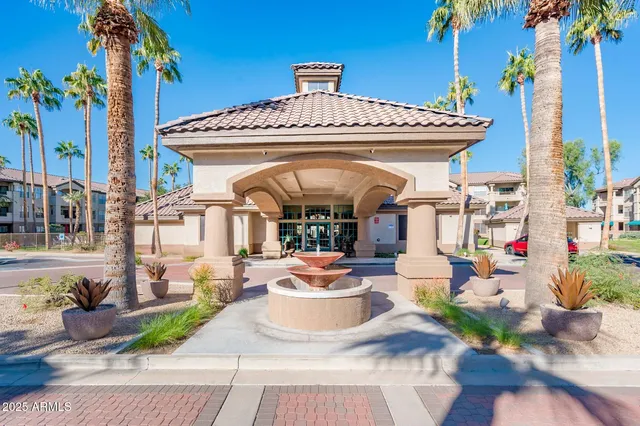 $234,900 | 14950 West Mountain View Boulevard, Unit 4103, Surprise, AZ 85374