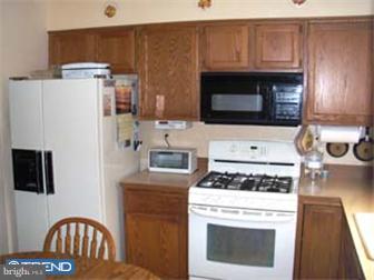 308 Lower Valley Road North Wales, PA 19454 - Photo 5 of 11 Gallery Image 5