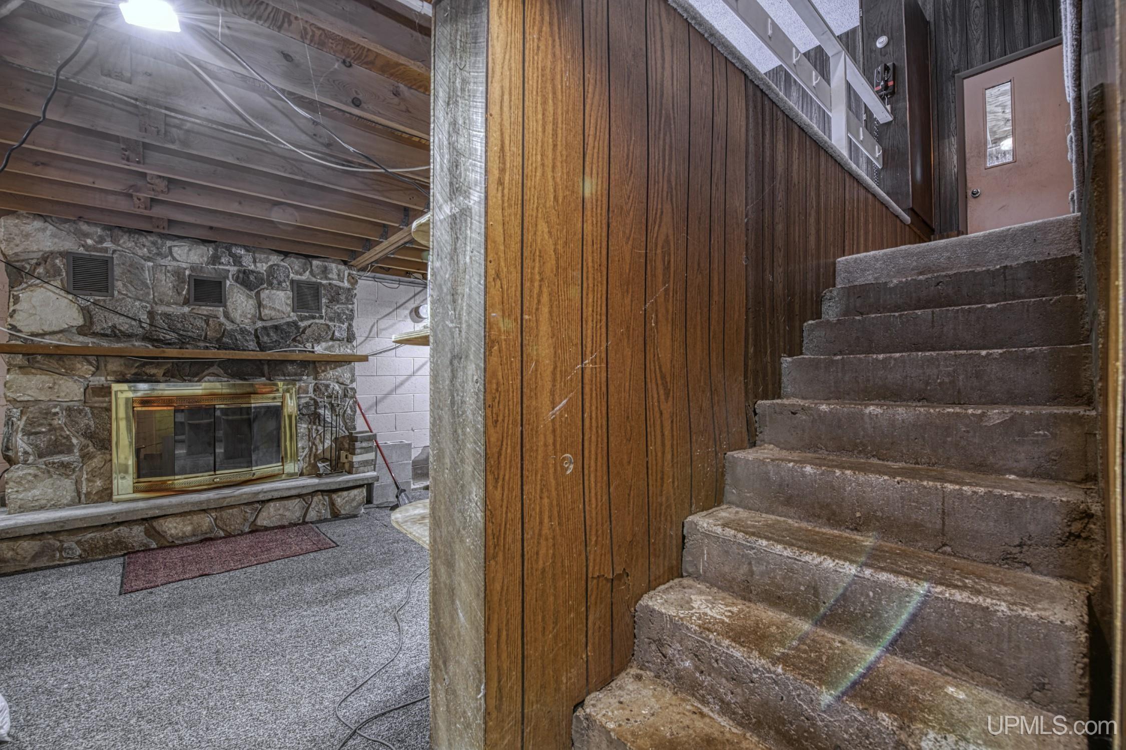 2011 River Drive Niagara, WI 54151 - Photo 17 of 28 Gallery Image 17
