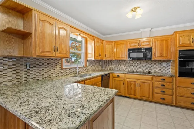 $298,000 | 612 East Leslie Drive, Independence, MO 64055