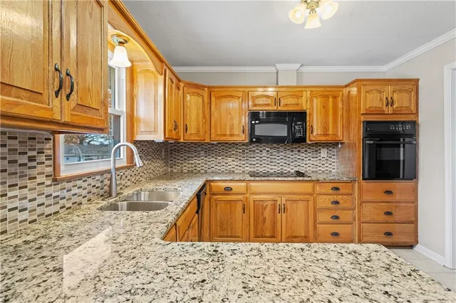 $298,000 | 612 East Leslie Drive, Independence, MO 64055