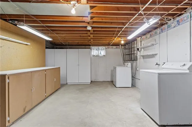 $298,000 | 612 East Leslie Drive, Independence, MO 64055