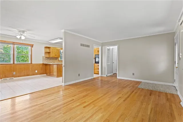 $298,000 | 612 East Leslie Drive, Independence, MO 64055