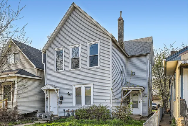 $230,000 | 617 Maryland Avenue East, St. Paul, MN 55130