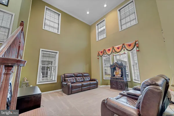 $949,900 | 7 Colemantown Drive, Chesterfield, NJ 08515