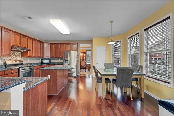 $949,900 | 7 Colemantown Drive, Chesterfield, NJ 08515