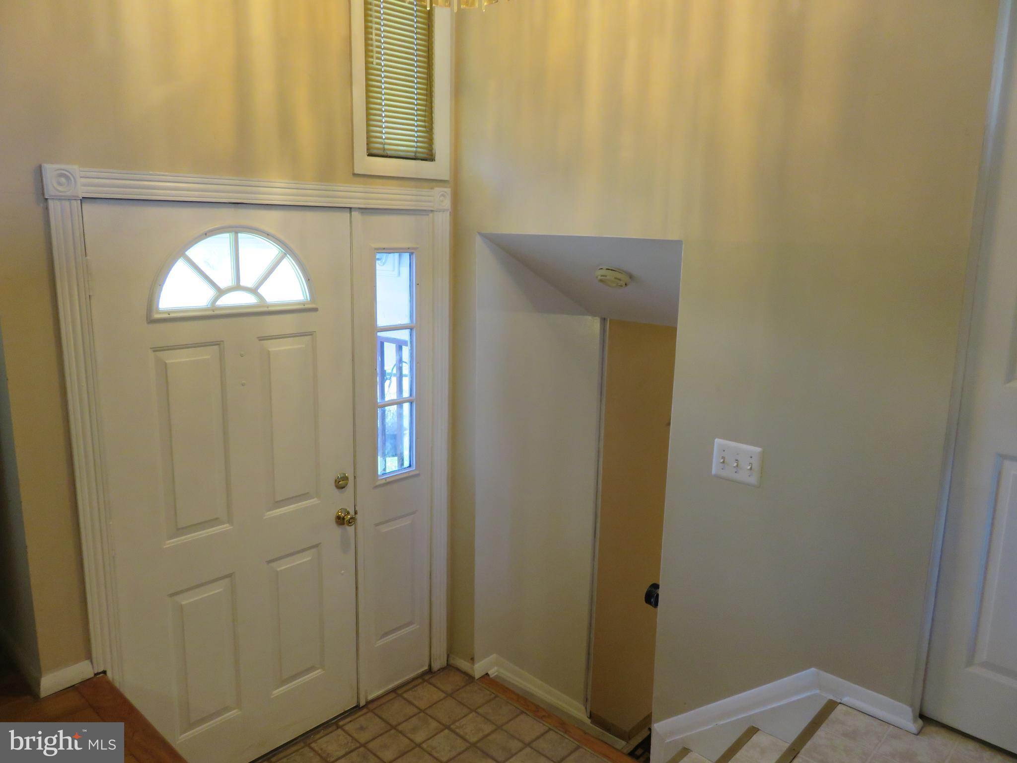 8308 Scotts Level Road Baltimore, MD 21208 - Photo 3 of 24 Foyer