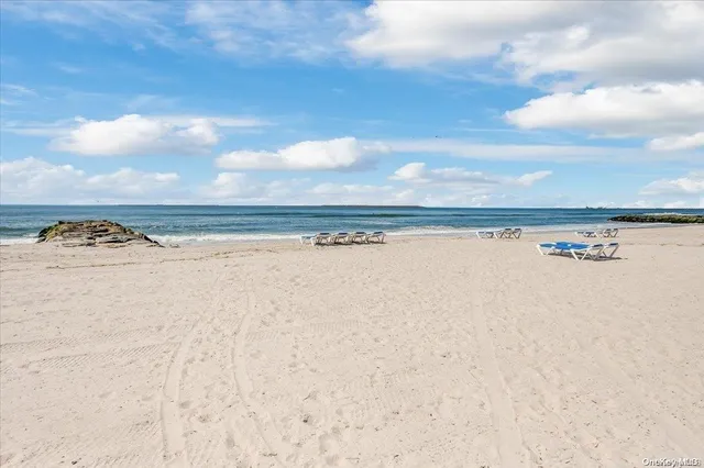 $1,599,000 | 1233 Beech Street, Unit 35, Atlantic Beach, NY 11509