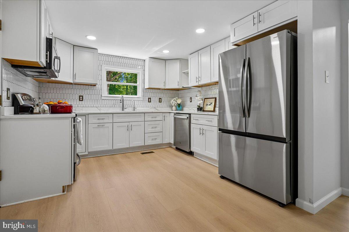 523 Widewater Road Stafford, VA 22554 - Photo 16 of 57 Kitchen