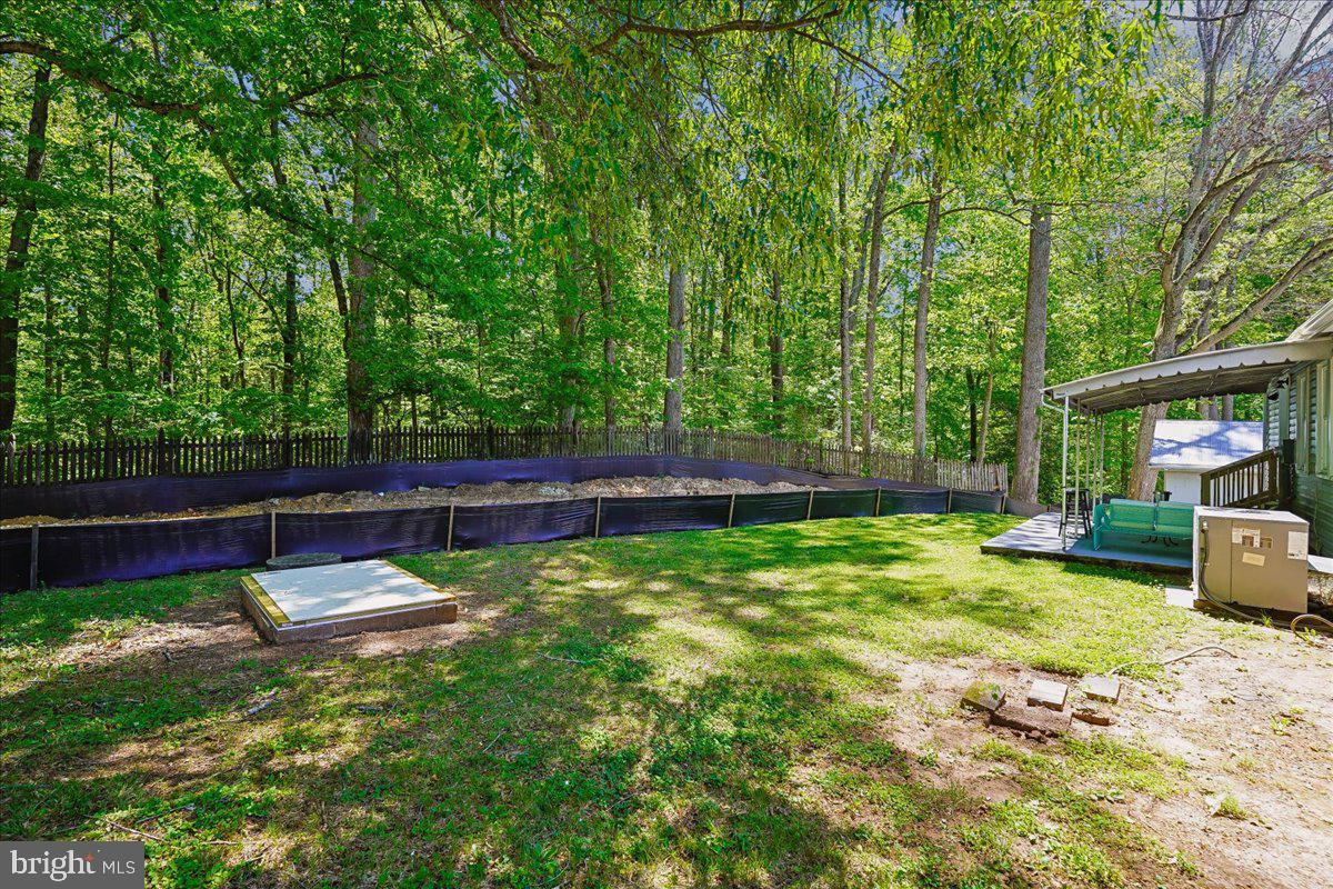 523 Widewater Road Stafford, VA 22554 - Photo 46 of 57 a view of a backyard with sitting area