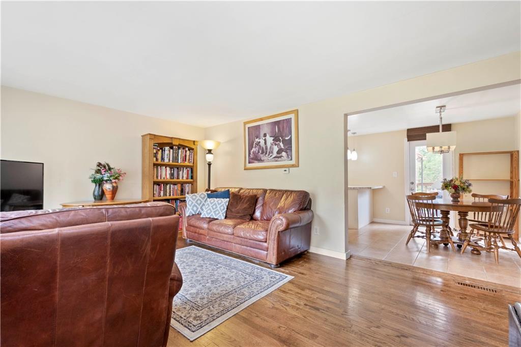 1394 Washington Road Pittsburgh, PA 15228 - Photo 4 of 25 Gallery Image 4