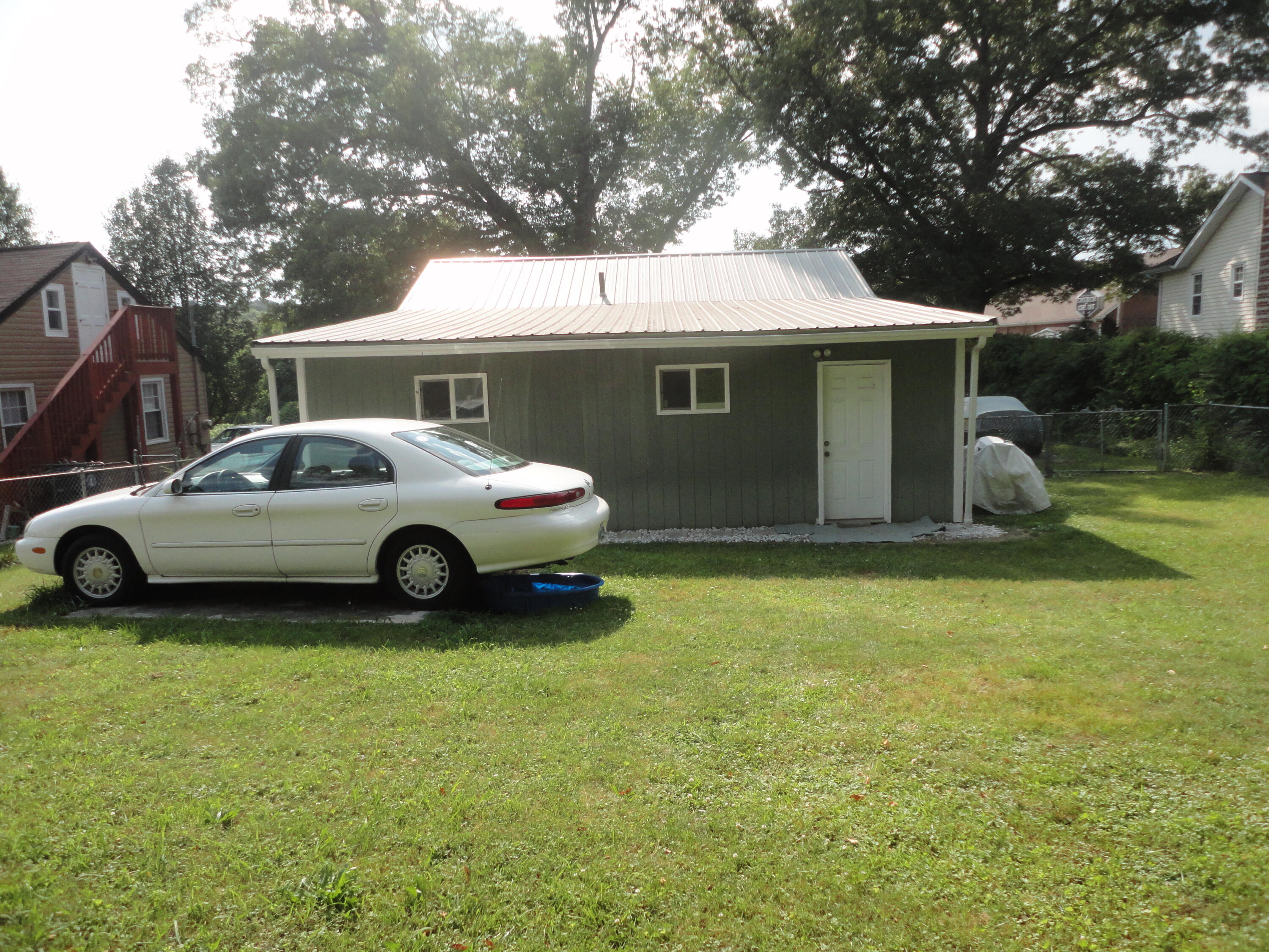 1220 Greens Lake Road East Ridge, TN 37412 - Photo 5 of 13 DSC02176