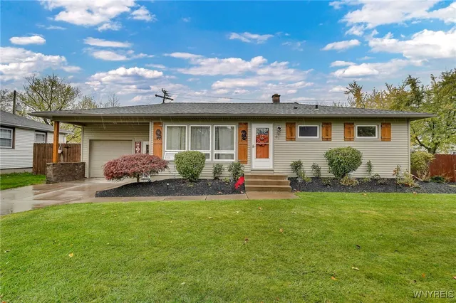 $249,900 | 61 Mitchell Drive, Tonawanda, NY 14150