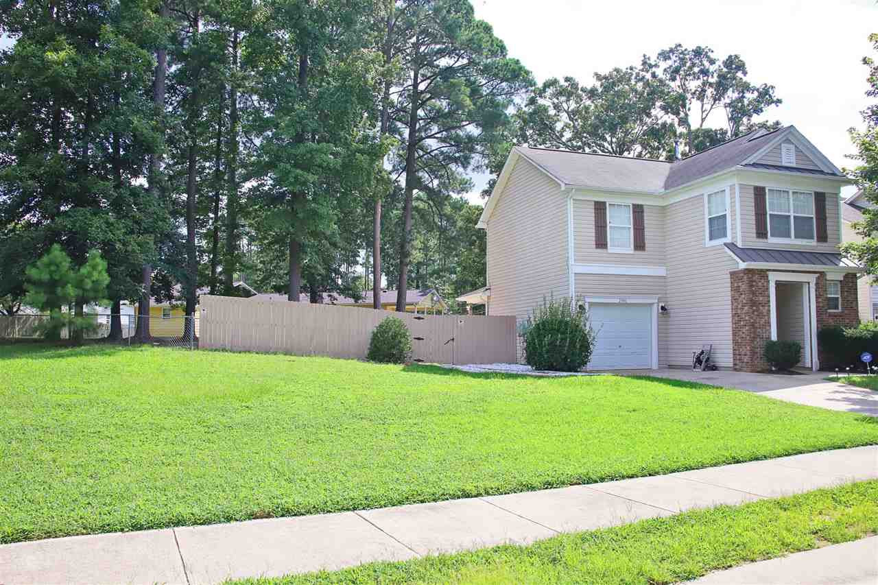 2540 Quarry Ridge Lane Raleigh, NC 27610 - Photo 2 of 30 Front Side Yard