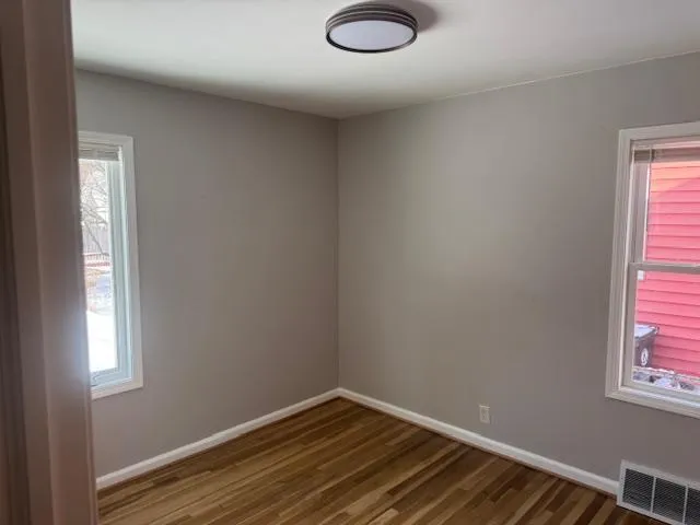 $1,100 | 19465 Seminole, Redford, MI 48240