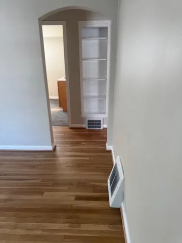 $1,100 | 19465 Seminole, Redford, MI 48240