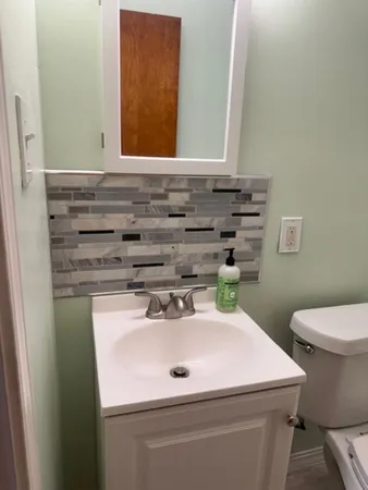 $1,100 | 19465 Seminole, Redford, MI 48240