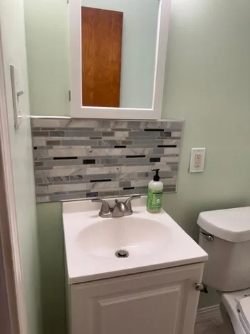 $1,100 | 19465 Seminole, Redford, MI 48240