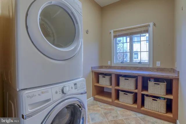 $950,000 | 1810 Windswept Circle, Dover, DE 19901