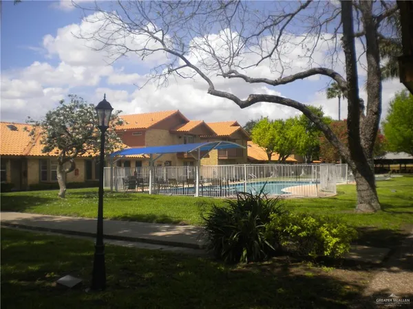$138,900 | 900 East Dallas Avenue, Unit UT18, McAllen, TX 78501