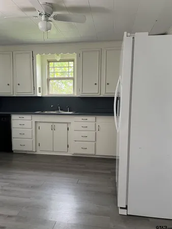 $1,100 | 328 Mockingbird Lane, Tyler, TX 75701