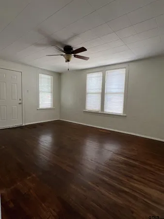 $1,100 | 328 Mockingbird Lane, Tyler, TX 75701