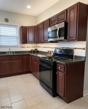 $2,000 | 33 Ryerson Avenue, Paterson, NJ 07502