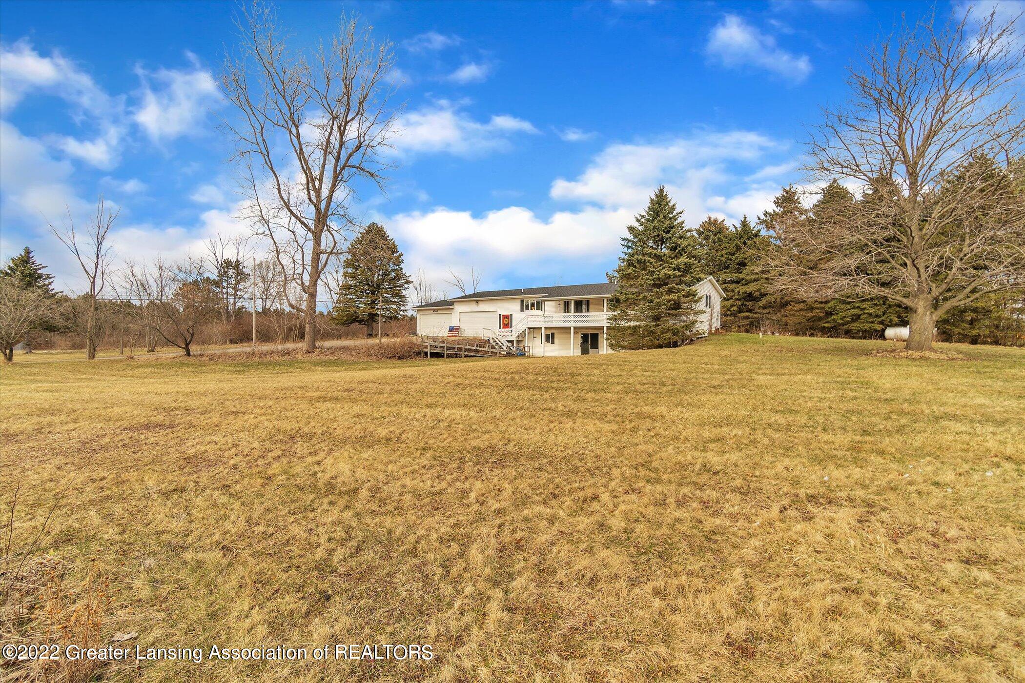 4301 West Lansing Road Perry, MI 48872 - Photo 3 of 61 03-4301-W-Lansing-Rd-WindowStill-Real-Es