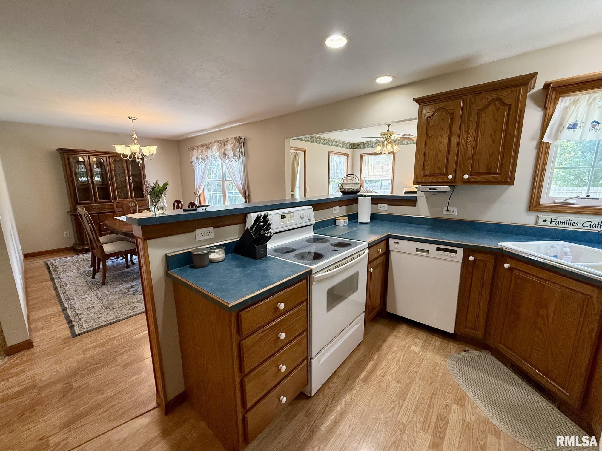 604 North Main Street Athens, IL 62613 - Photo 10 of 31 Gallery Image 10