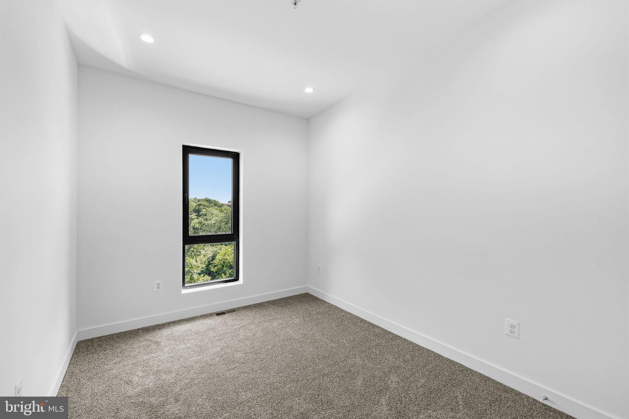 2534 Elvans Road Southeast Washington, DC 20020 - Photo 39 of 48