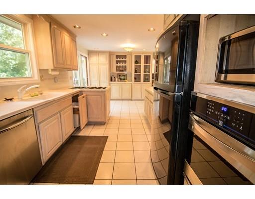 16 Dorset Road Holliston, MA 01746 - Photo 8 of 29 Gallery Image 8