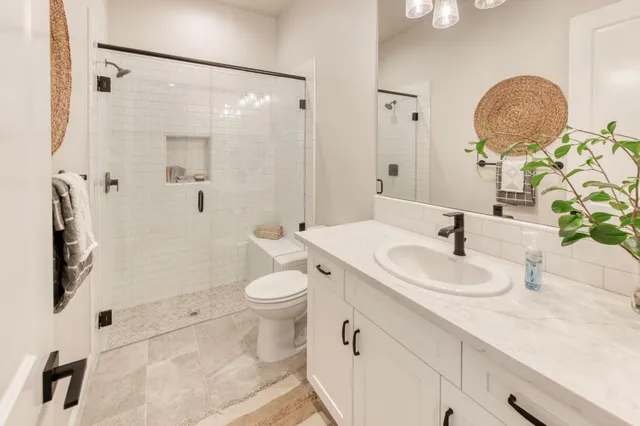 $1,395,000 | 11609 North Sandy Par Drive, Fresno, CA 93730