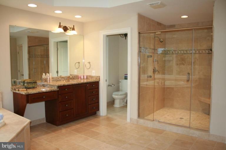 3021 Solomons Island Road Edgewater, MD 21037 - Photo 10 of 27 Master Bath #2