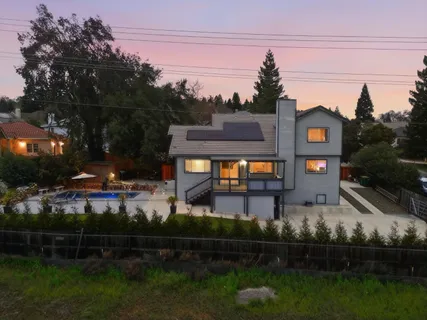 $889,000 | 504 Del Monte Court, El Dorado Hills, CA 95762