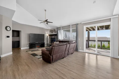 $889,000 | 504 Del Monte Court, El Dorado Hills, CA 95762