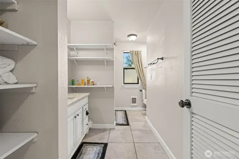 a view of a walk in closet