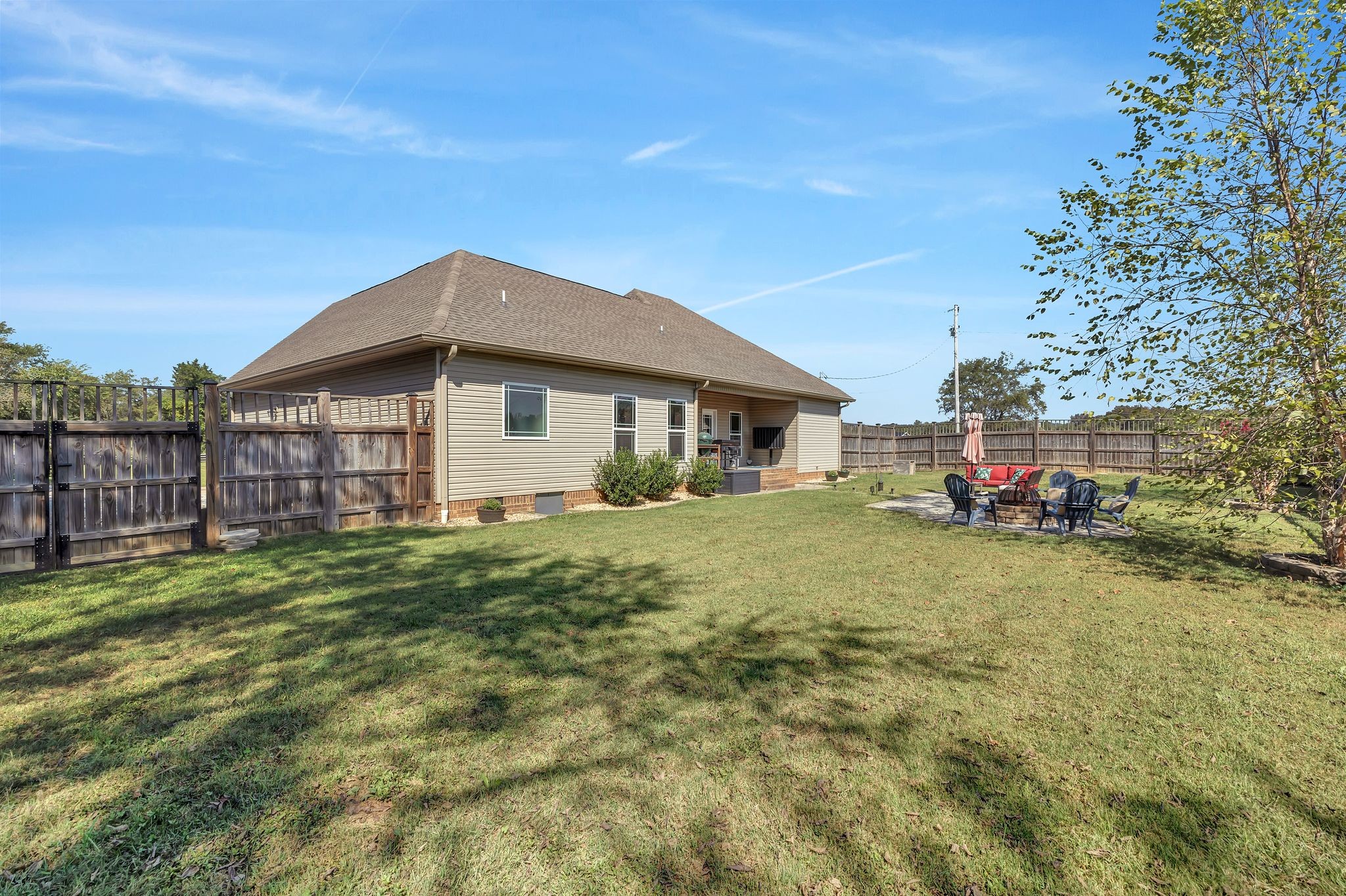 4711 Lunns Store Road Chapel Hill, TN 37034 - Photo 23 of 34 a house view with a garden space