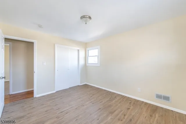 $3,000 | 413 Essex Street, Hackensack, NJ 07601