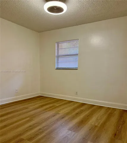 $2,300 | 430 Commodore Drive, Unit 206, Plantation, FL 33325