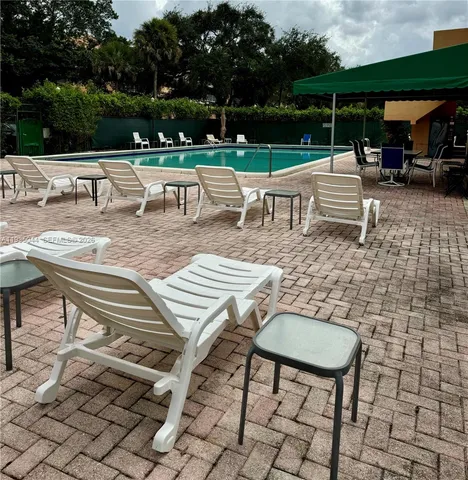 $2,300 | 430 Commodore Drive, Unit 206, Plantation, FL 33325
