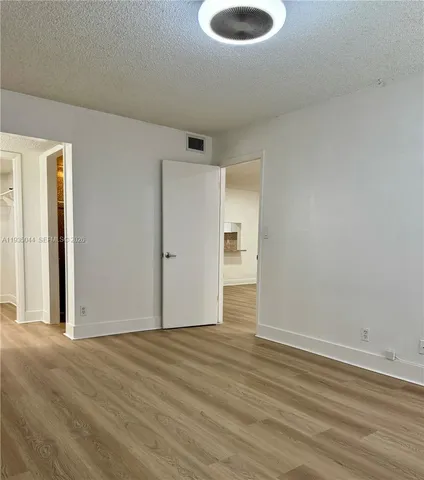 $2,300 | 430 Commodore Drive, Unit 206, Plantation, FL 33325