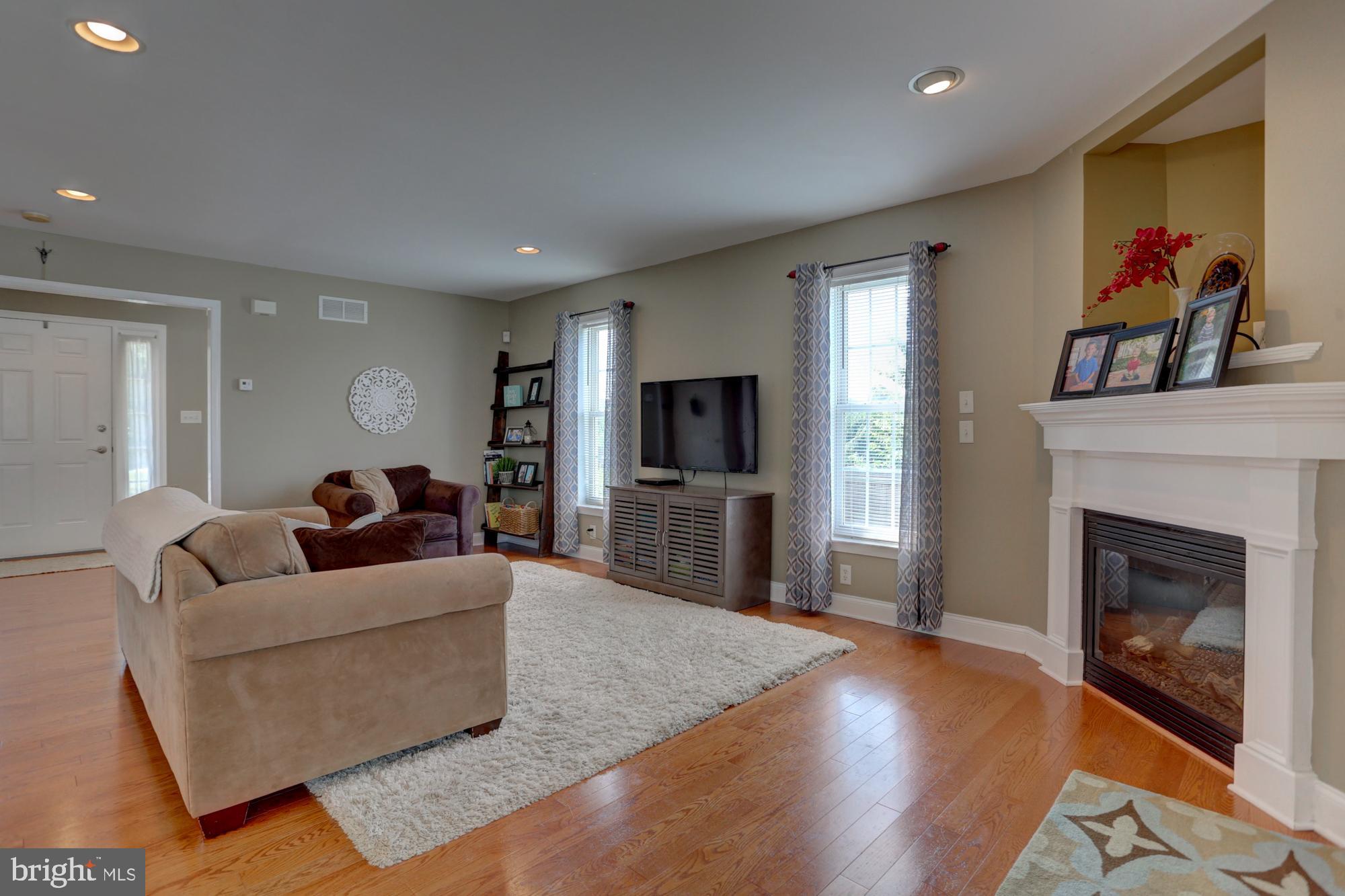 316 Chandlers Way Lititz, PA 17543 - Photo 5 of 31
