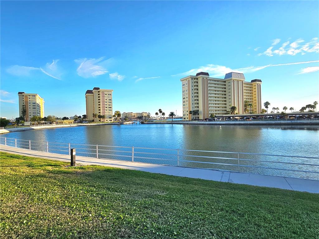 4525 Cove Circle, Unit 1002 St. Petersburg, FL 33708 - Photo 36 of 42 a view of a city with tall buildings
