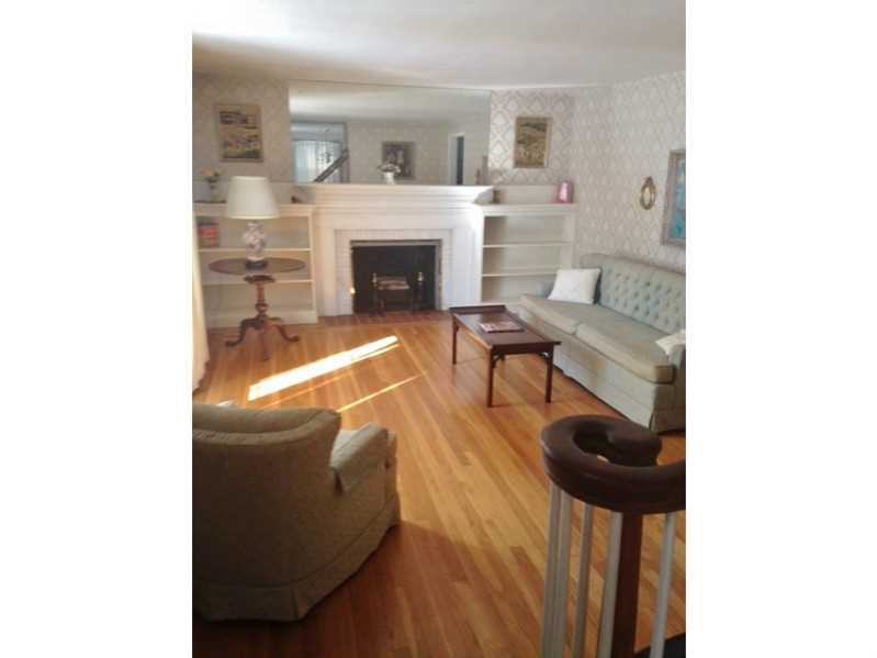 42 Old Spring Road Cranston, RI 02920 - Photo 8 of 25 Living Room.