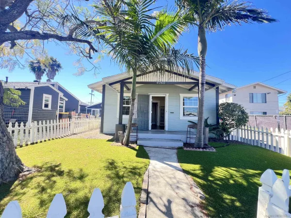 $2,900 | 4060 Oakcrest Drive, San Diego, CA 92105
