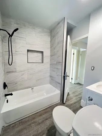 $2,900 | 4060 Oakcrest Drive, San Diego, CA 92105