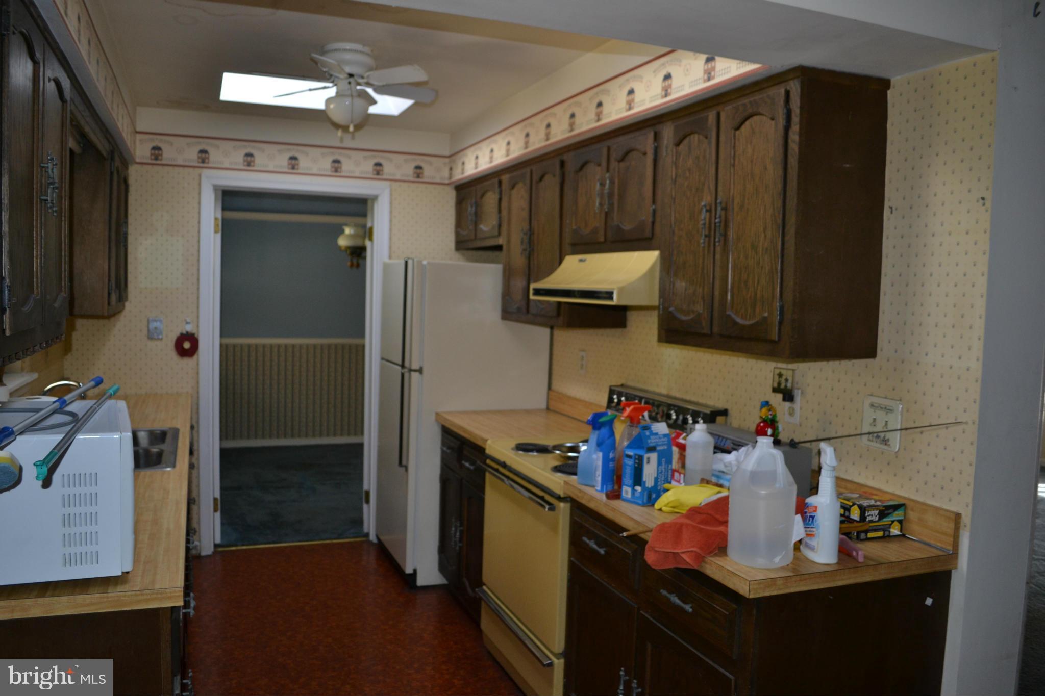 5851 Cari Road Huntingtown, MD 20639 - Photo 14 of 24 Kitchen