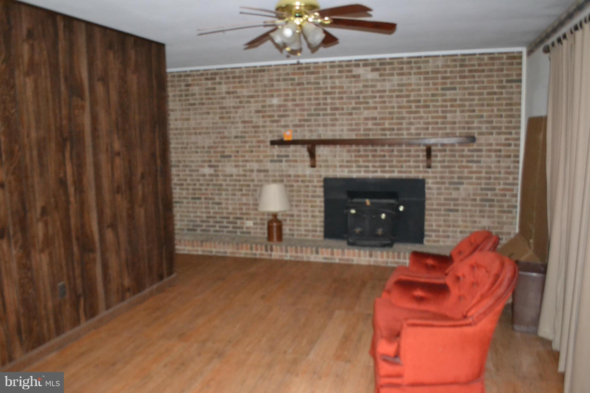 5851 Cari Road Huntingtown, MD 20639 - Photo 7 of 24 Family Room